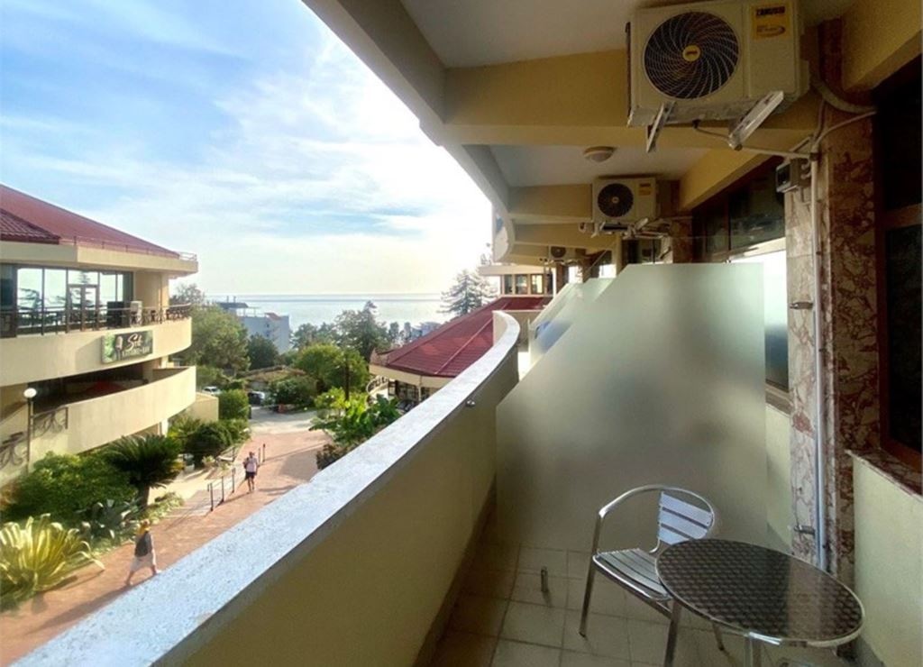 rooms-standart-balcony-side-sea-view