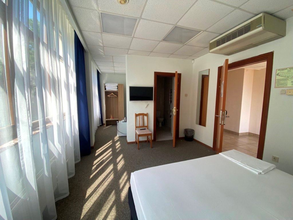rooms-standart-dbl-glavniy-korp