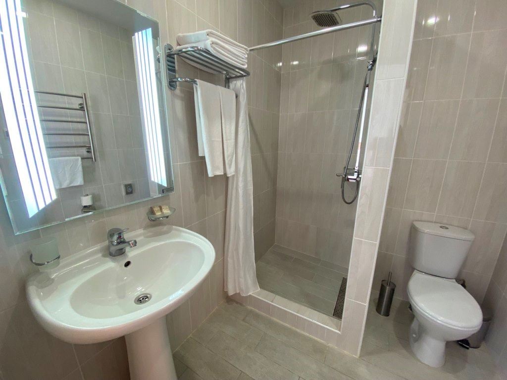 rooms-standart-dbl-glavniy-korp