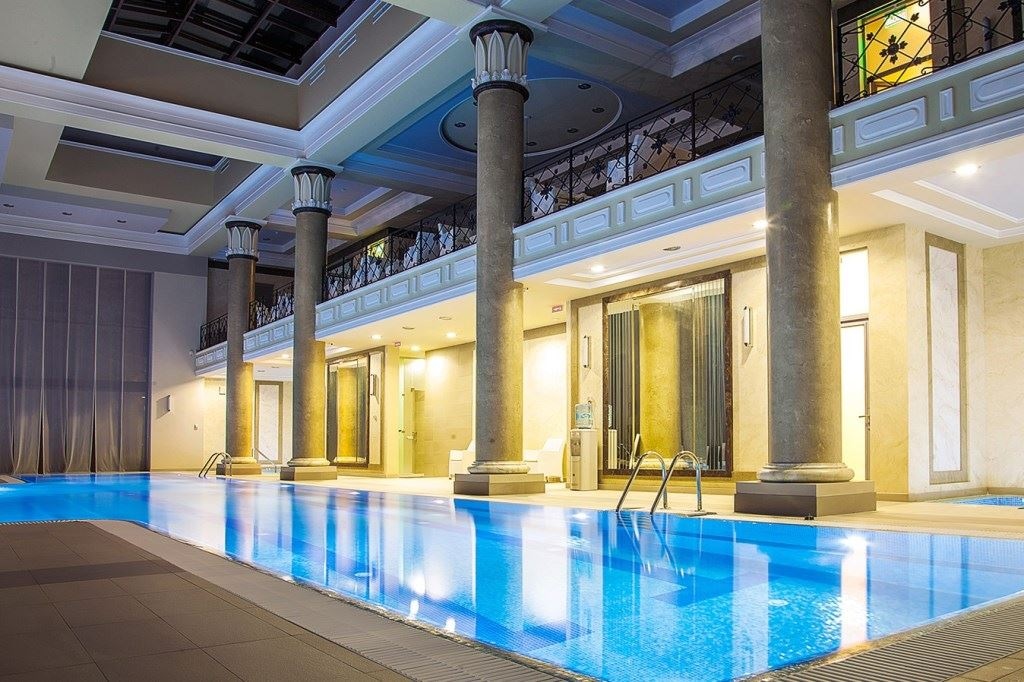 pools-indoor-pool