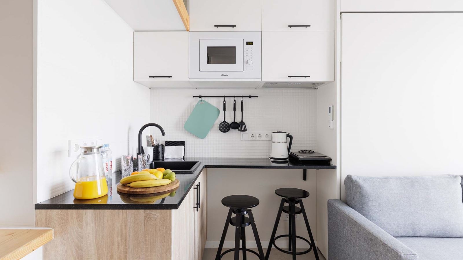 rooms-стандарт-четырехместный-с-балконом