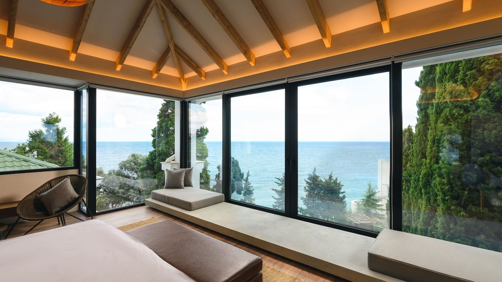 rooms-панорамный-люкс