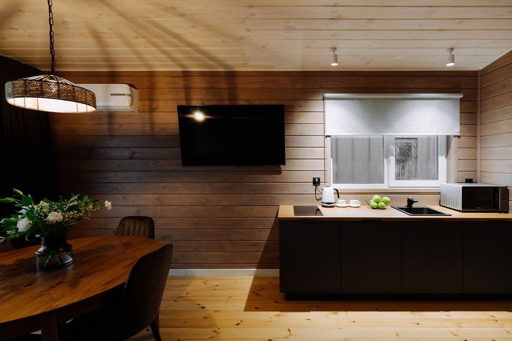 rooms-river-family