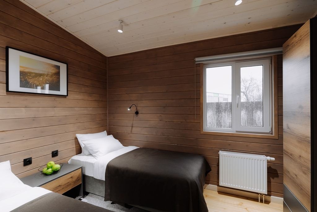 rooms-river-family
