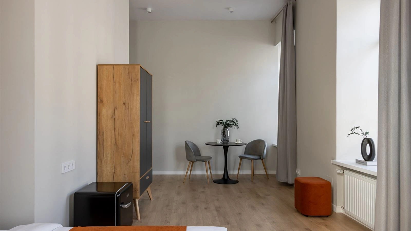 rooms-люкс-2местный-панорамный-вид-на-город