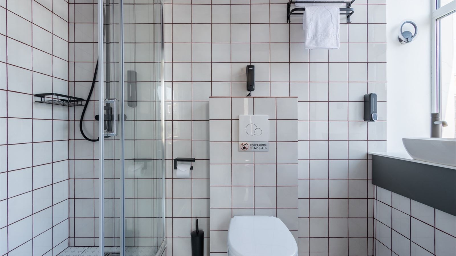 rooms-люкс-2местный-панорамный-вид-на-город