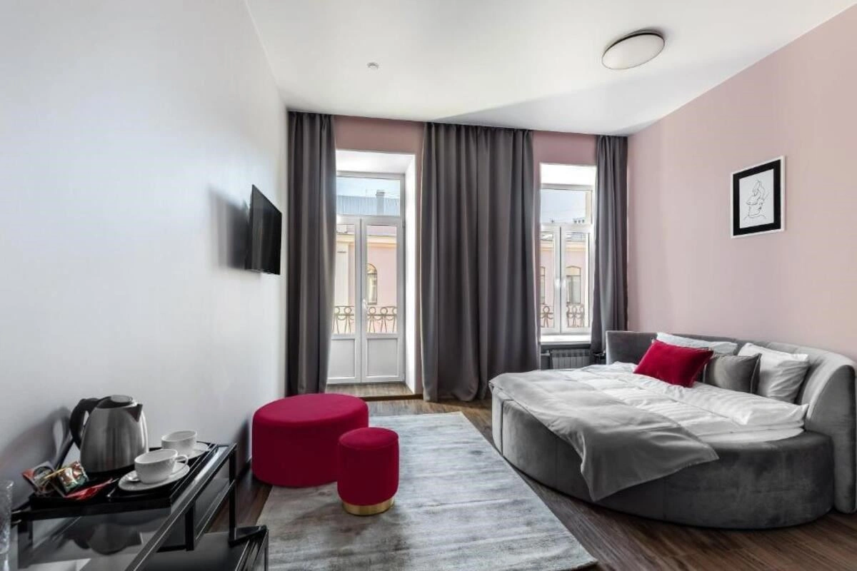 rooms-полулюкс-2местный-с-круглой-кроватью