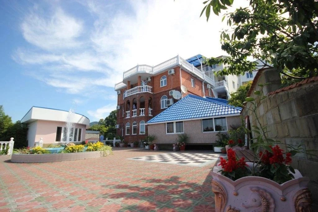 general-main-building