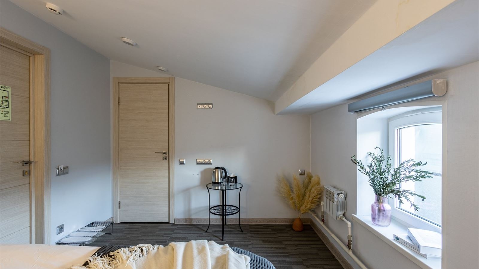 rooms-улучshенный-номер-с-1-кроватью-или-с-2-раздельными