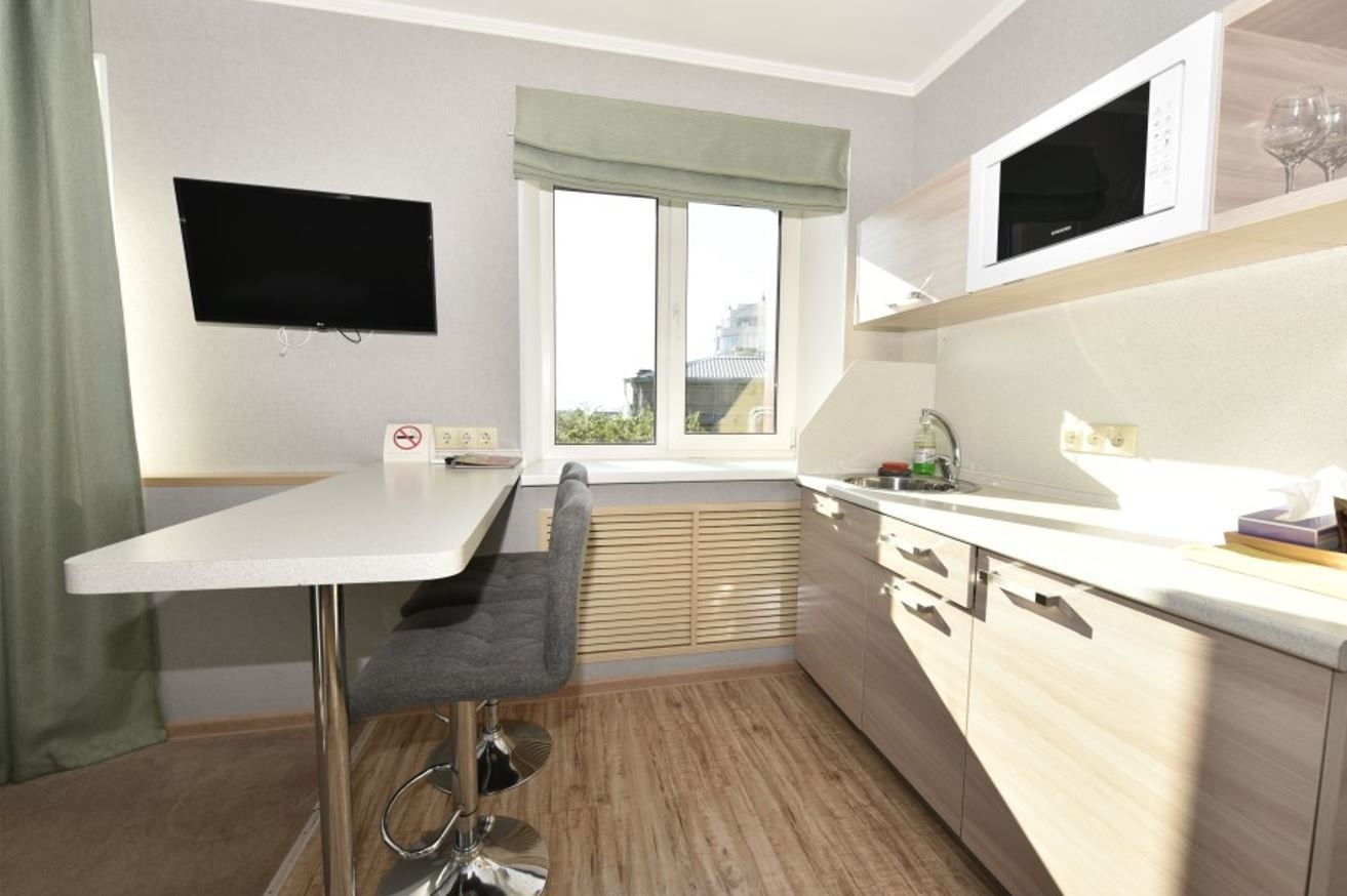 rooms-номерстудио-с-видом-на-золотой-рог-двуспальная-кровать