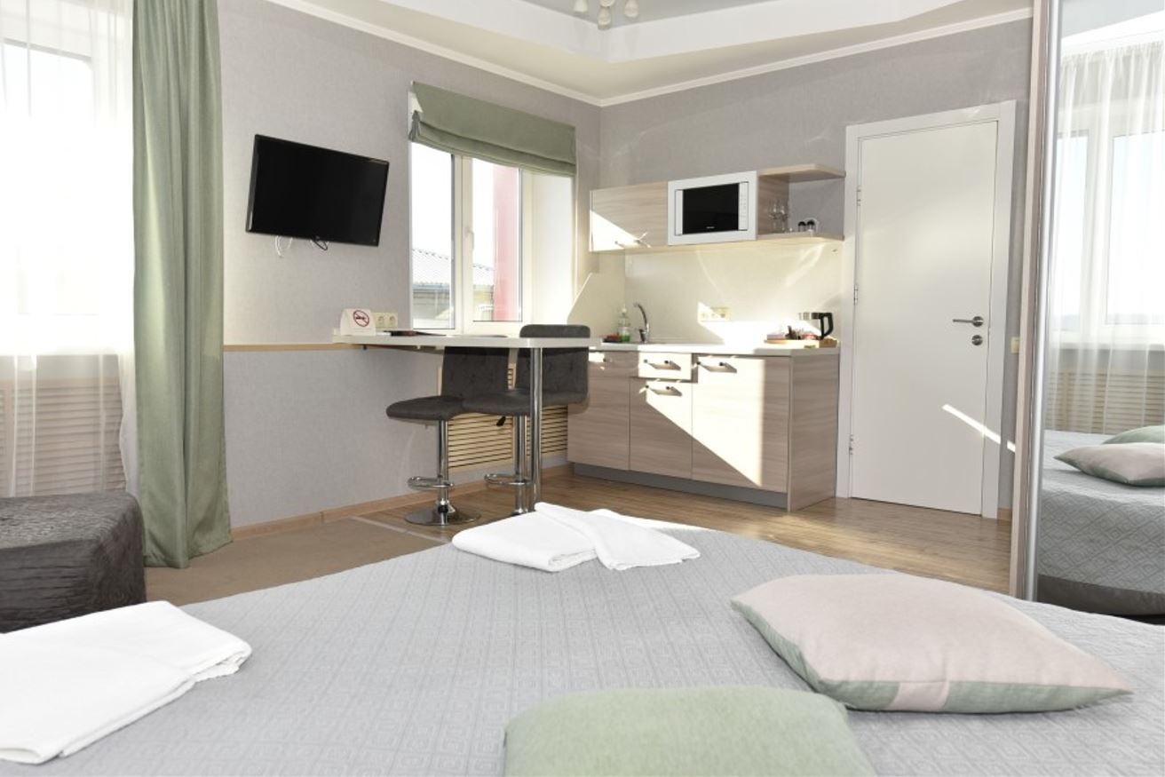 rooms-номерстудио-с-видом-на-золотой-рог-двуспальная-кровать