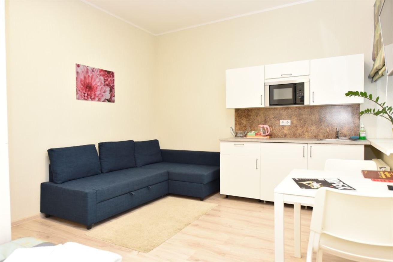 rooms-номерстудио-с-видом-на-город-двуспальная-кровать