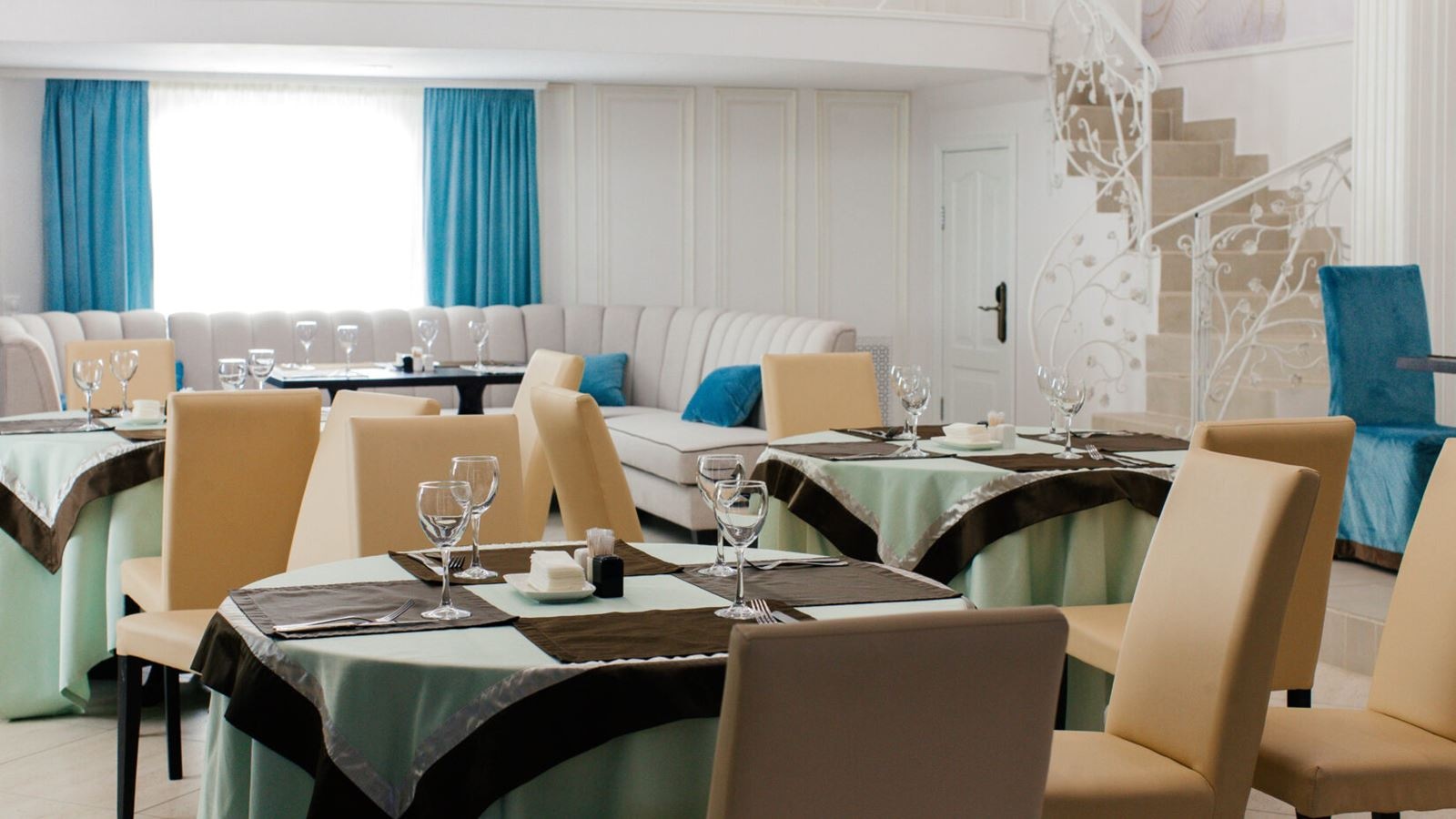restaurants-restoran