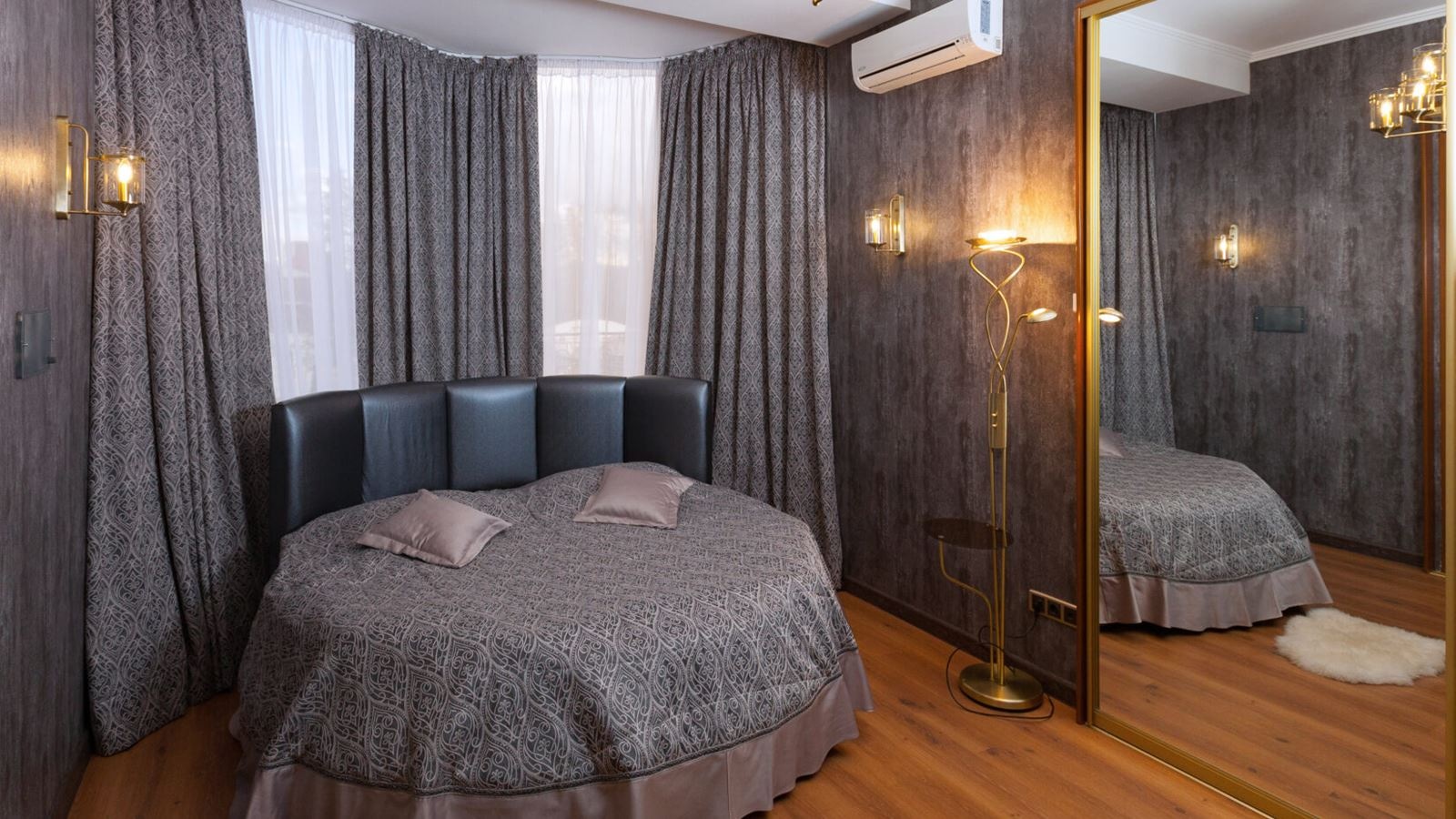 rooms-junior-suite-with-jacuzzi