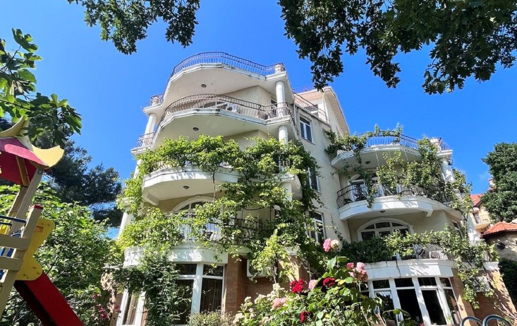 general-main-building