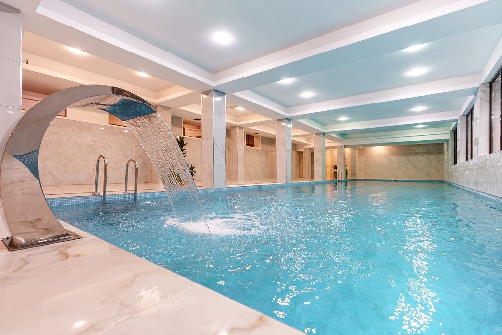 pools-indoor-pool