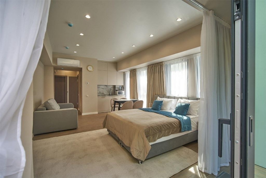 rooms-poly-luxe-terrasa