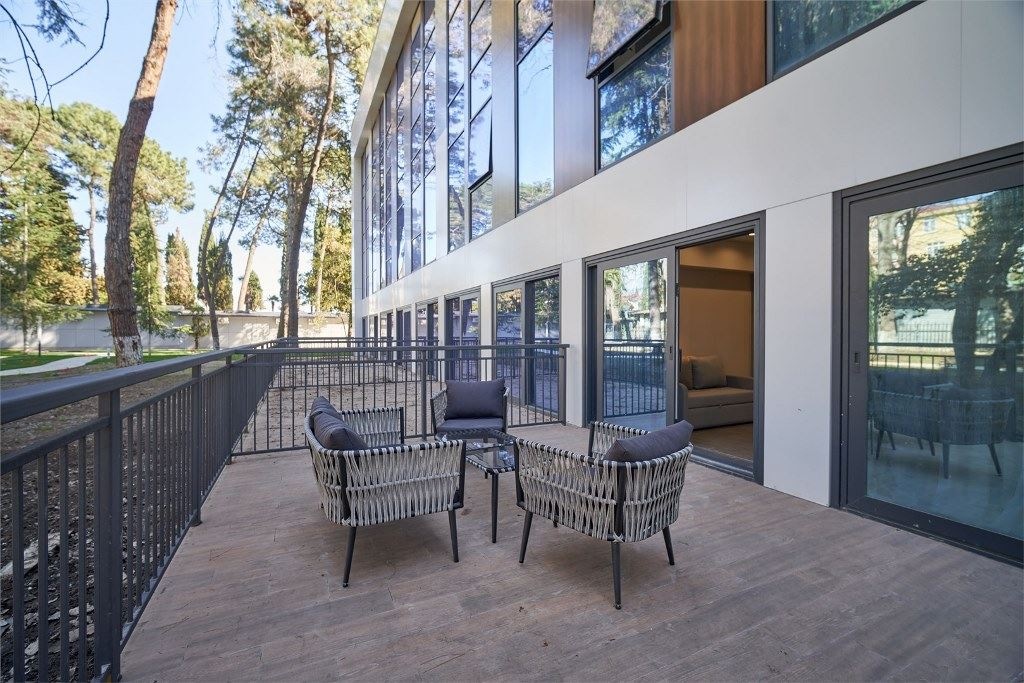 rooms-2-room-luxe-with-terasa