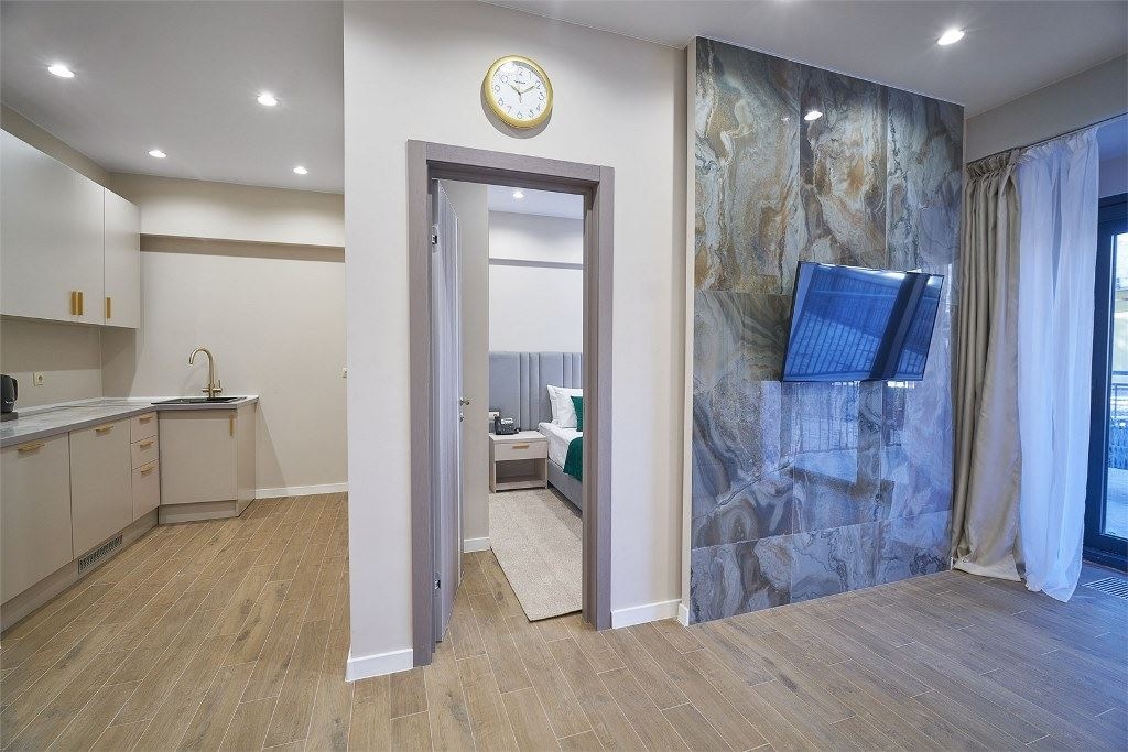 rooms-2-room-luxe-with-terasa