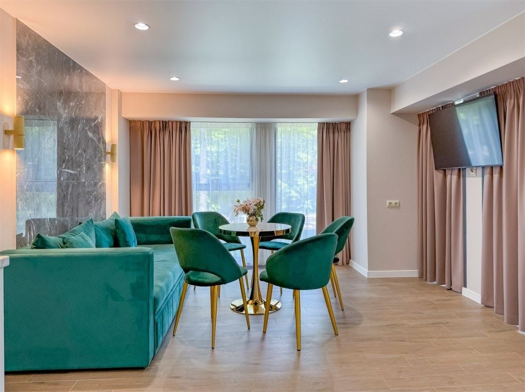 rooms-2-flor-luxe-family