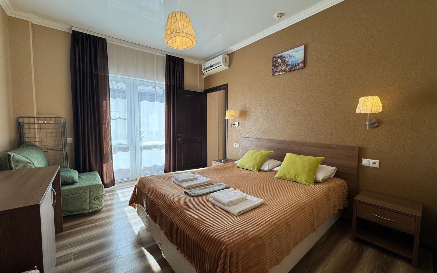 rooms-апартаменты-с-кухней-1й-этаж