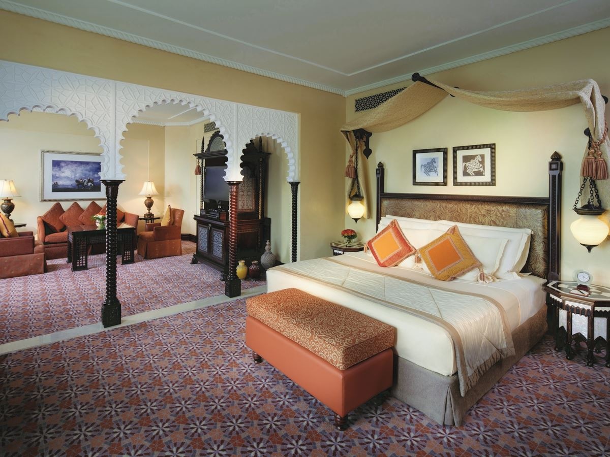 rooms-junior-arabian-suite