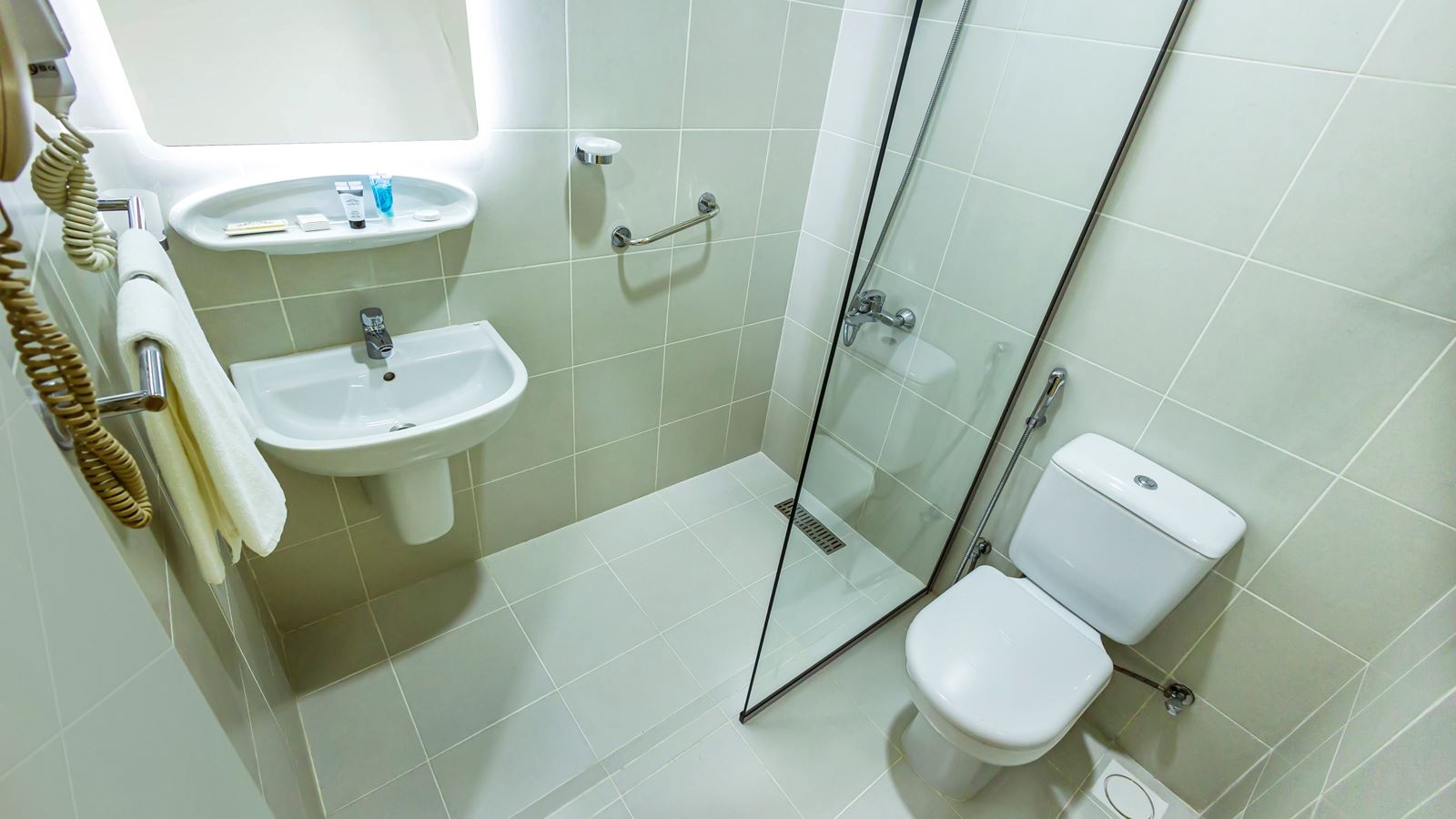 rooms-standard-suite