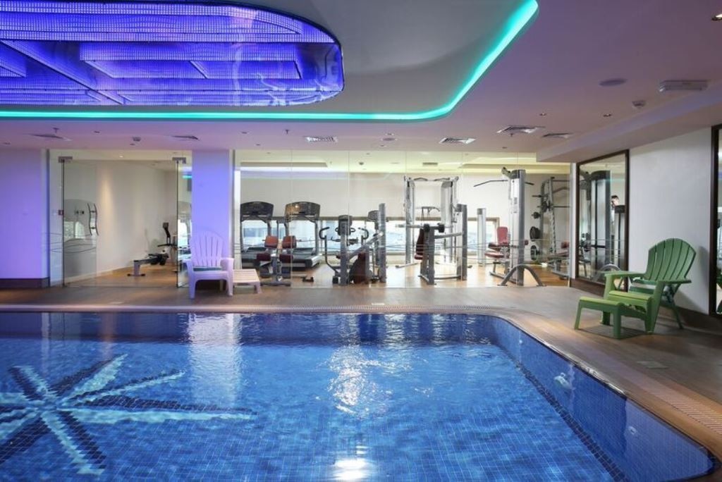 pools-indoor-pool