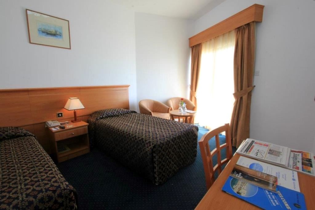 rooms-standard-room-sea-side