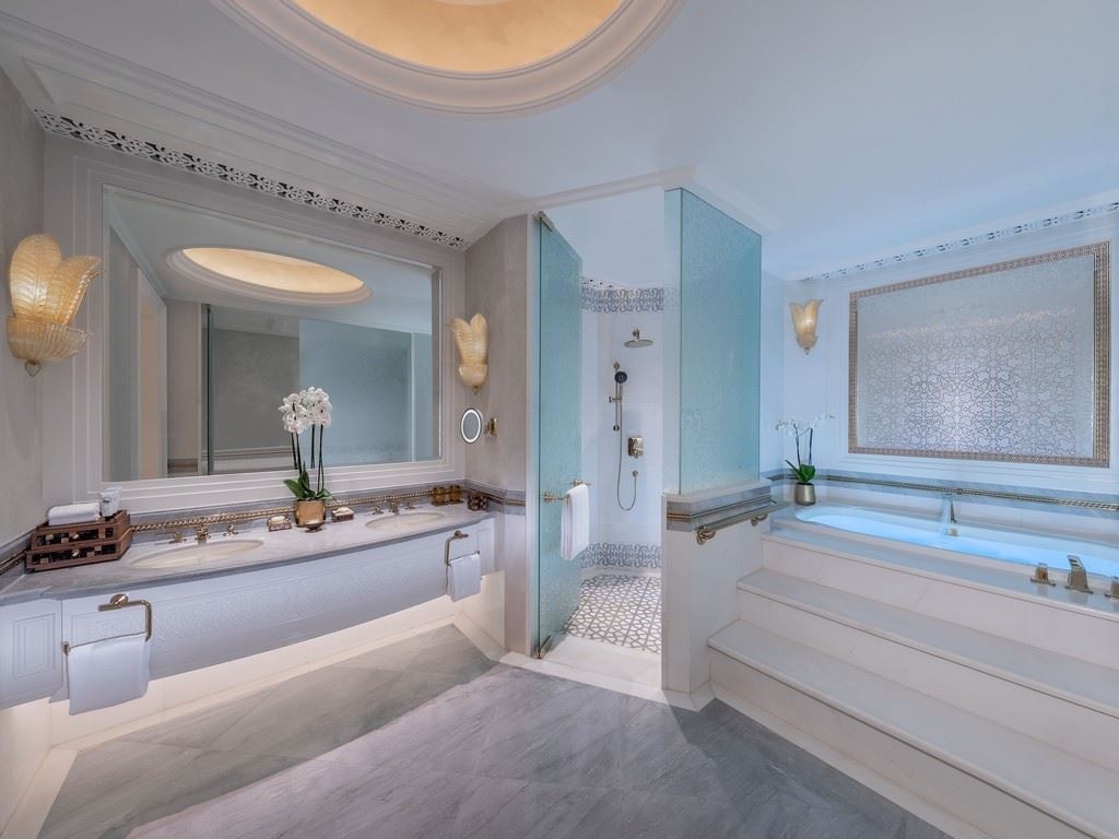 rooms-panoramic-sea-view-suite