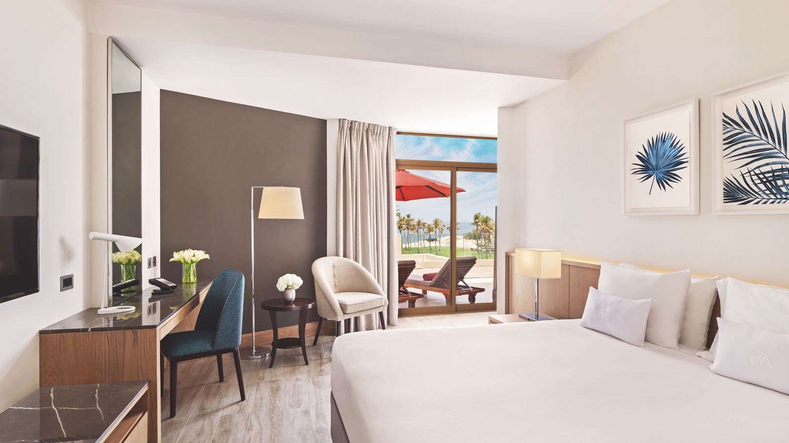 rooms-deluxe-sea-view