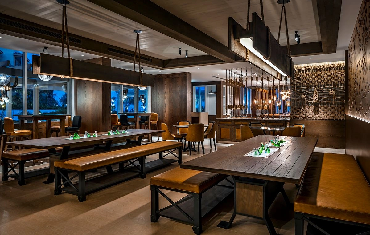 restaurants-lava-dining