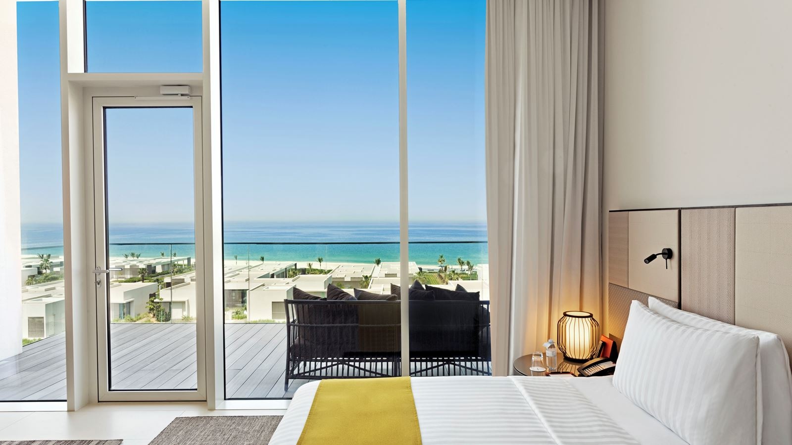 rooms-premier-ocean-view-suite--with-private-terrace