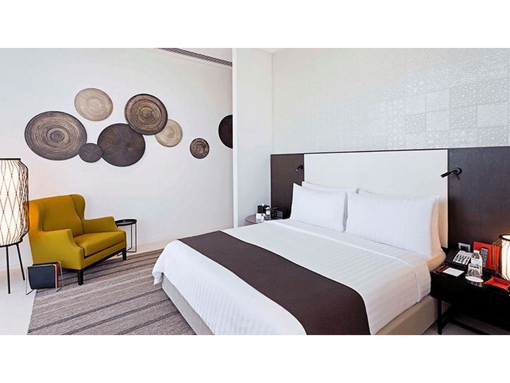 rooms-deluxe-suite-with-private-garden