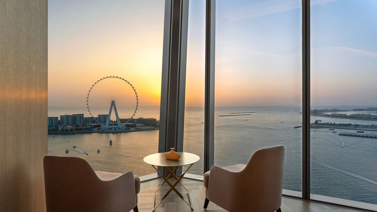 rooms-2-bedroom-premium-suite