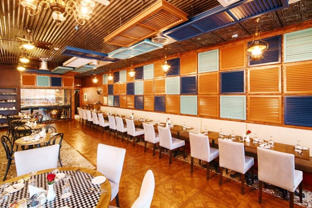 restaurants-golden-fork-restaurent