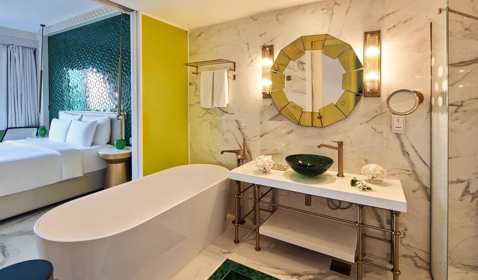 rooms-two-bedroom-family-room-sea-view