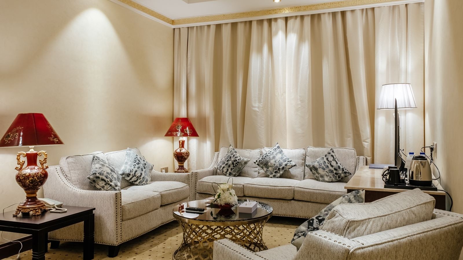 rooms-executive-suite