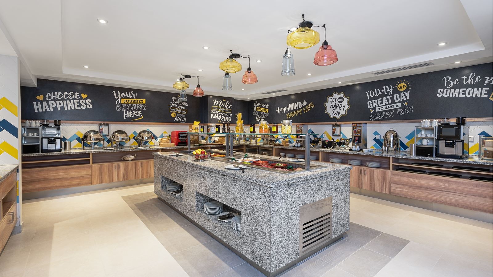 restaurants-the-hub-restaurant