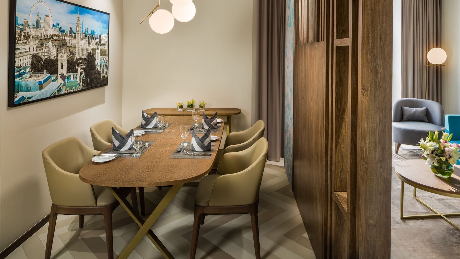 rooms-deluxe-one-bedroom-apartment