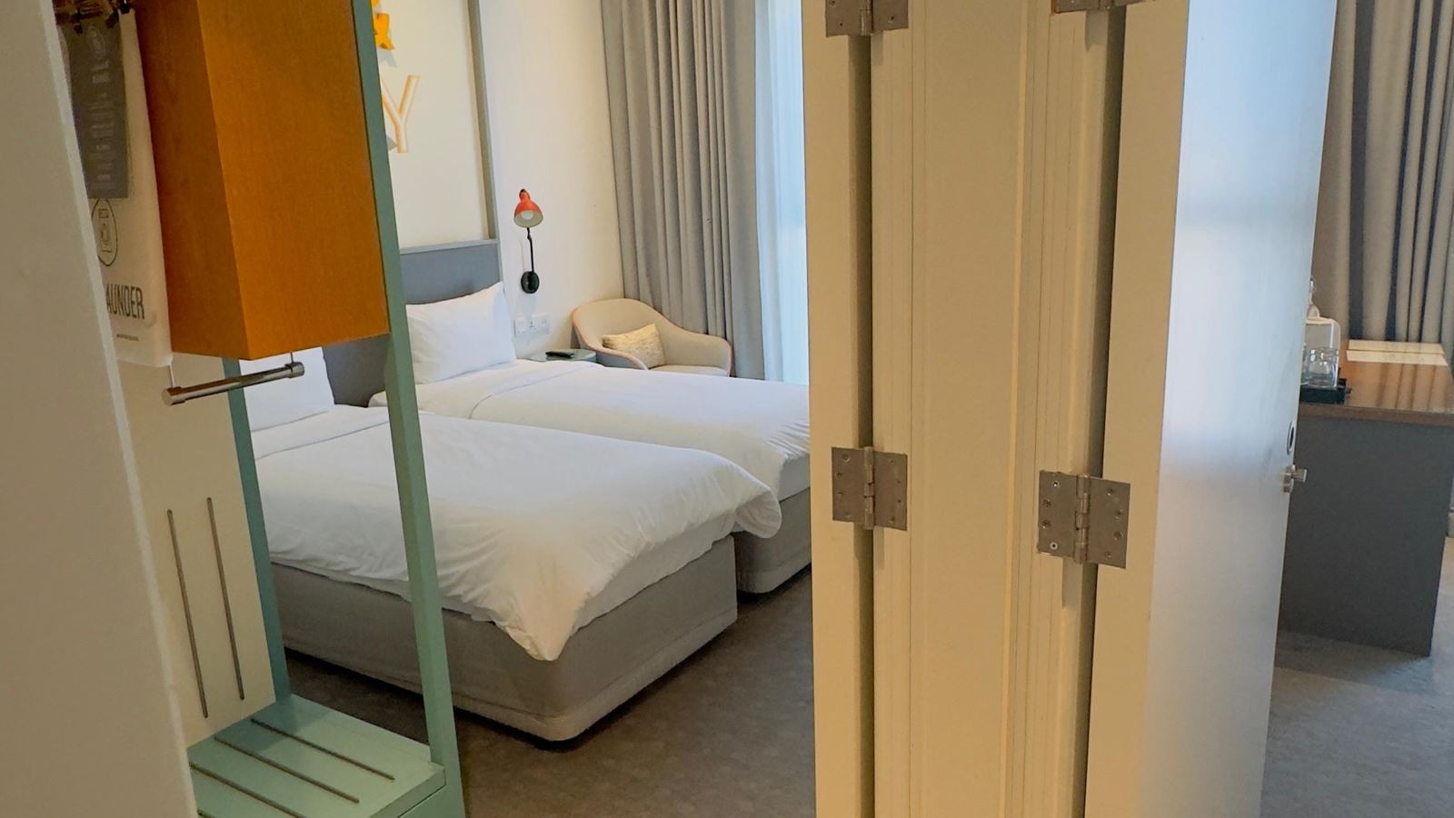 rooms-family-room-interconnecting-room