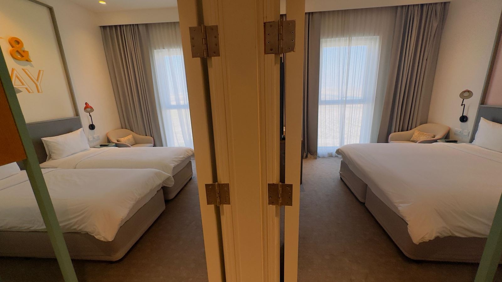 rooms-family-room-interconnecting-room