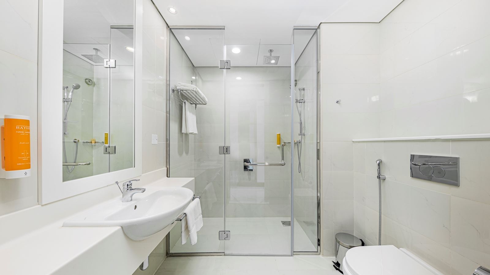 rooms-standard-room-triple