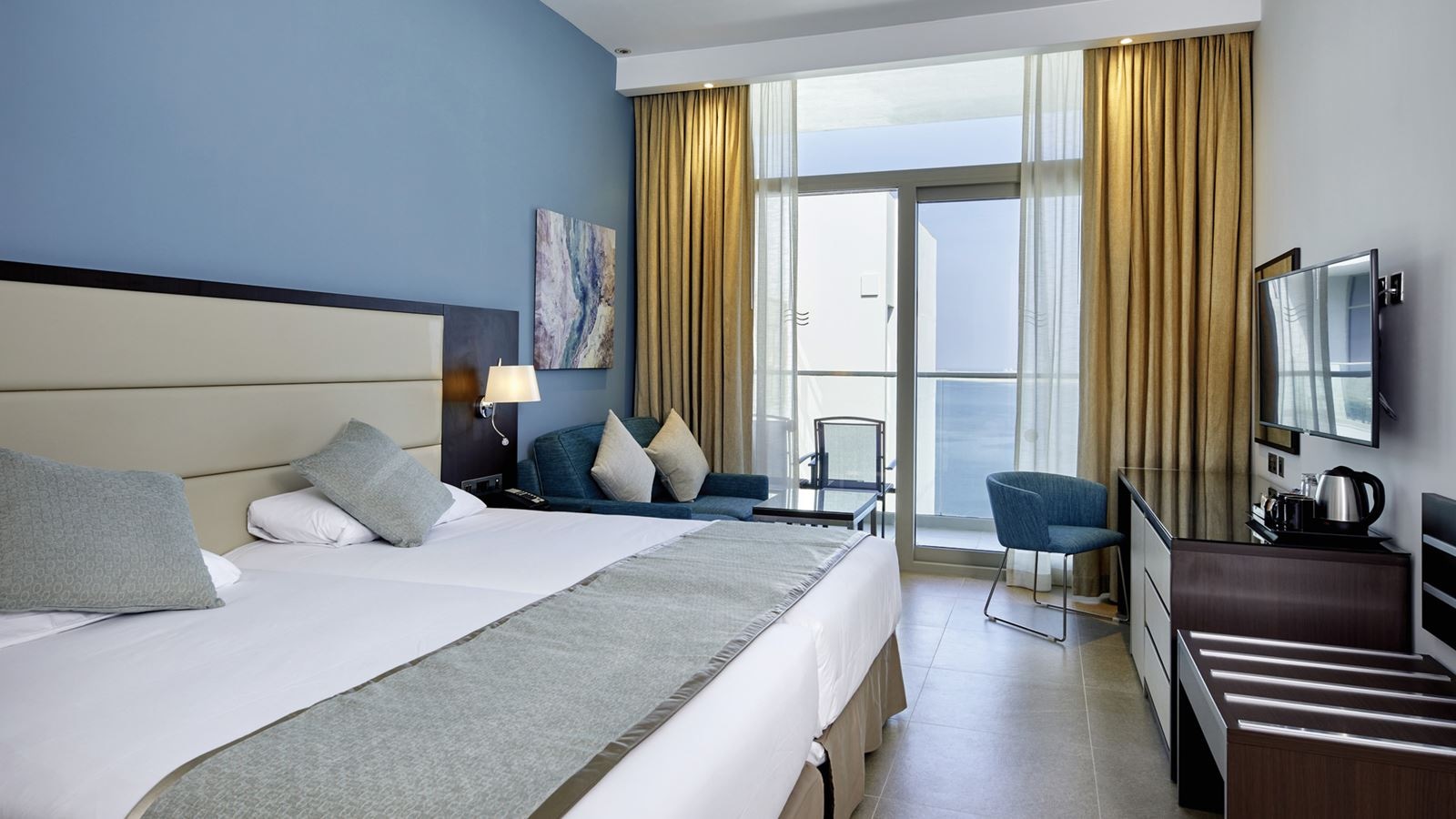 rooms-double-room-partial-sea-view