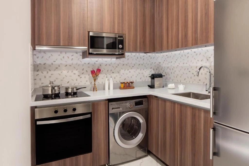 rooms-studio-city-view