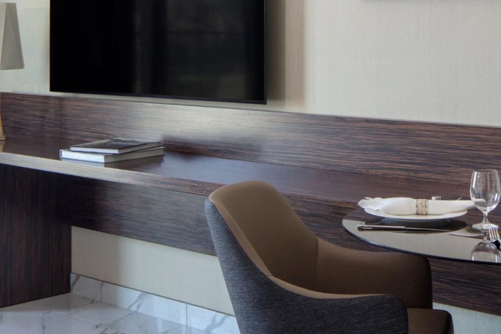 rooms-studio-city-view-with-balcony