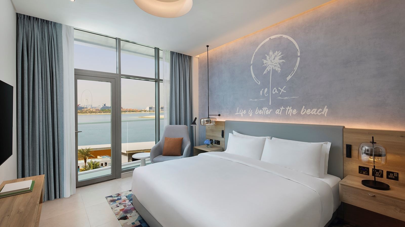 rooms-one-bedroom-club-sea-view-suite