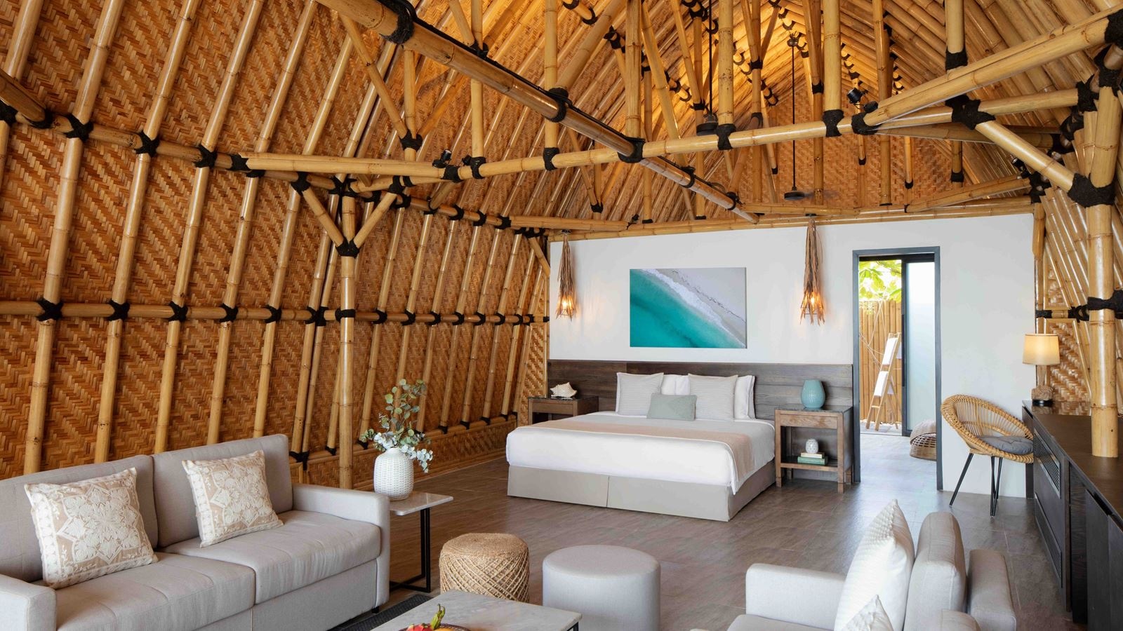 rooms-one-bedroom--beach-pool-villa