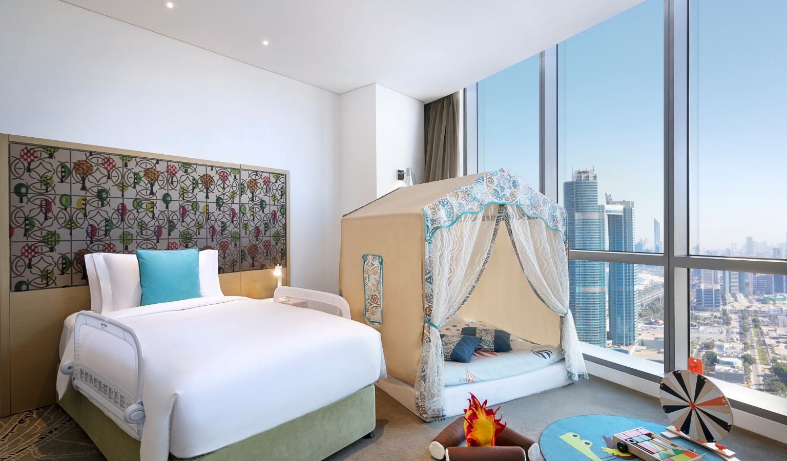 rooms-premier-family-room--with-sea-view