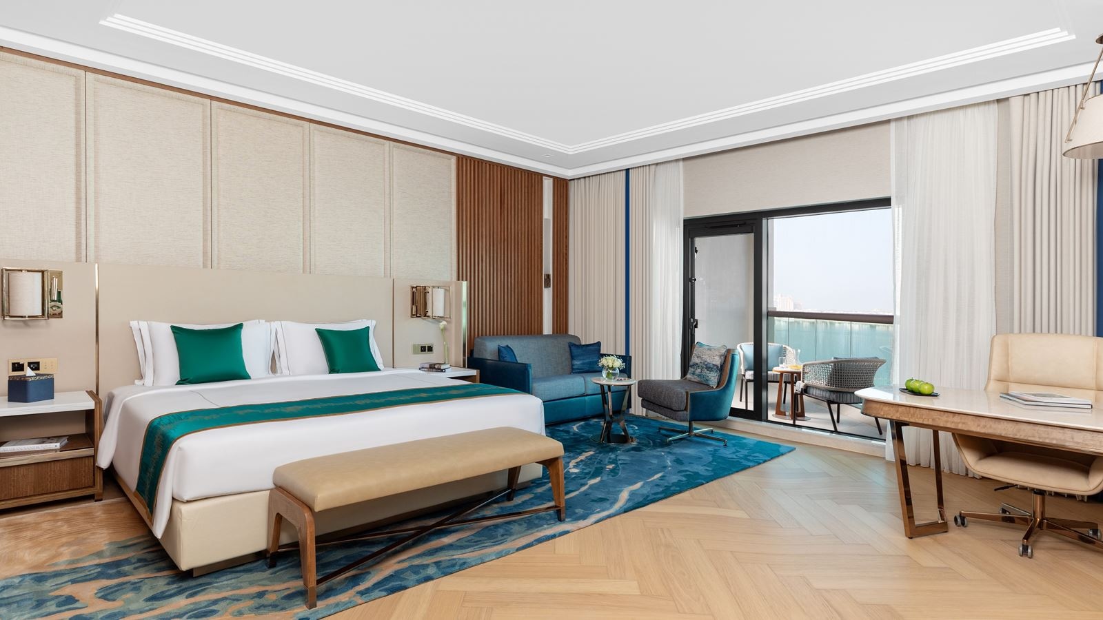 rooms-luxury-family-palm-sea-view-room